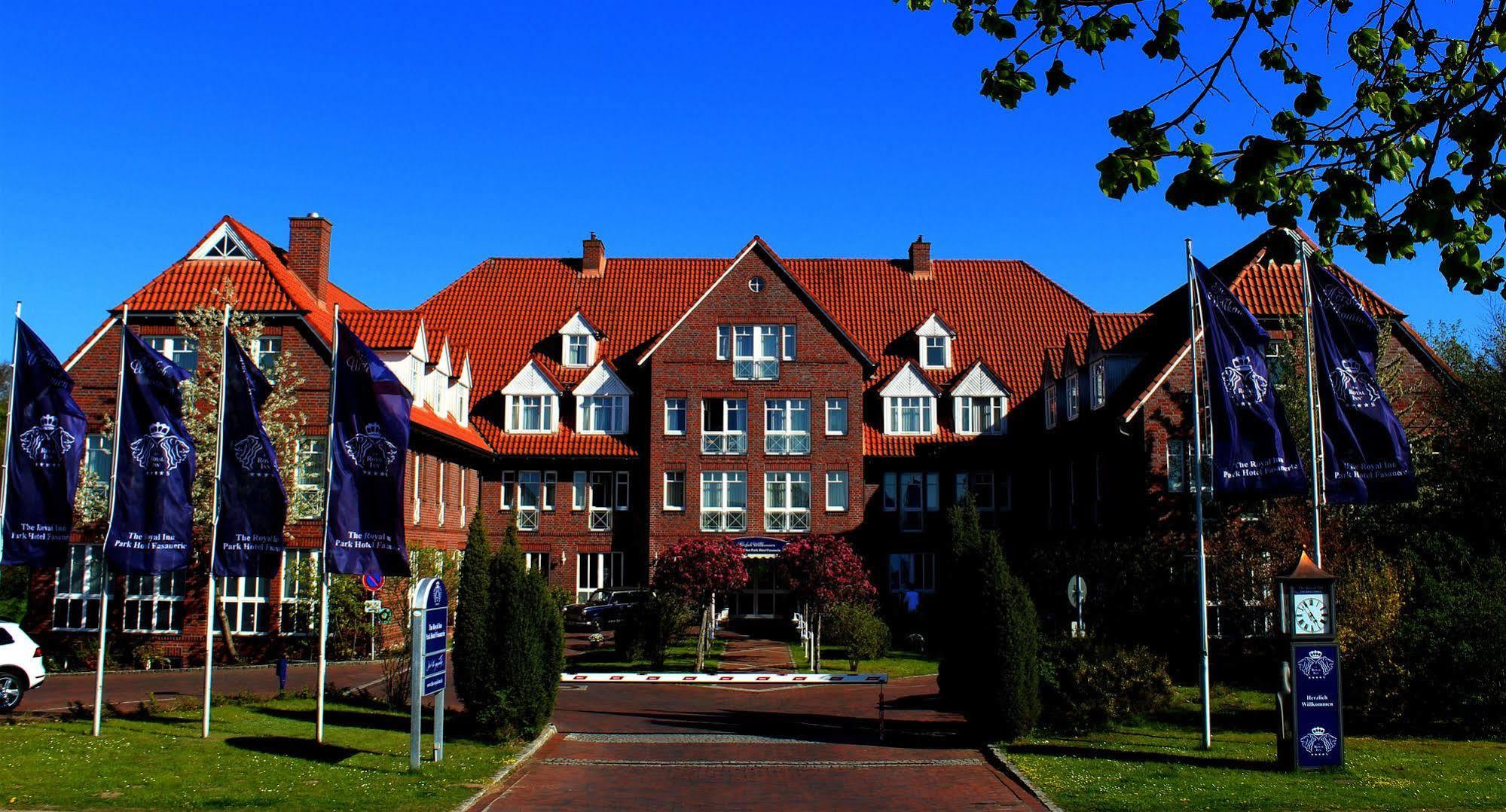 Park Hotel Fasanerie Neustrelitz Buitenkant foto