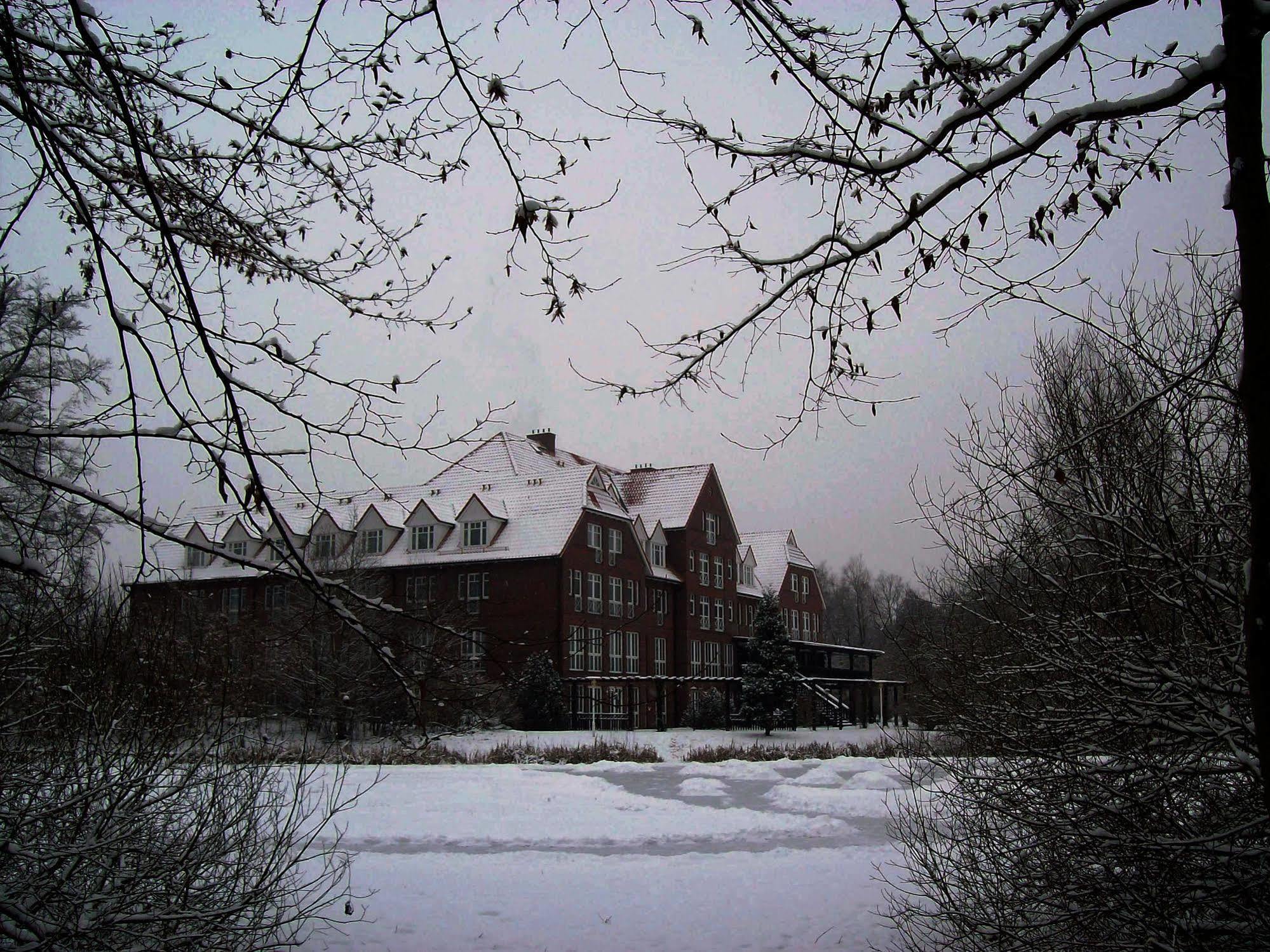 Park Hotel Fasanerie Neustrelitz Buitenkant foto